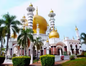 Gopeng to Penang Day Kuala Kangsar Masjid we stop at along the way.jpg